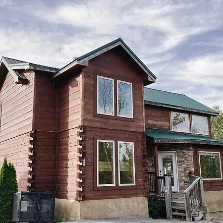 Comfy Retreat Wprivate Pool, Hot Tub, Game Room